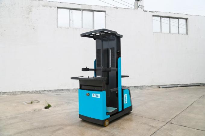 เครื่องยกคลังสินค้าไฟฟ้าเต็ม เครื่องรับสั่งสินค้าคลังสินค้าทางอากาศ ขนาด 300 กิโลกรัม ความจุ ความสามารถสูง 0